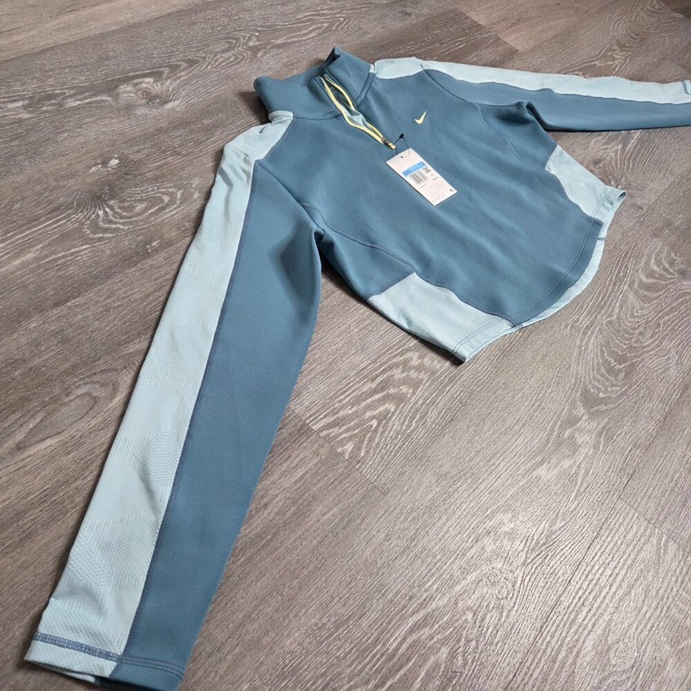 NWT Nike Women's Training Dri-FIT 1/4 Zip Long Sleeve Top Noise Aqua Blue Medium